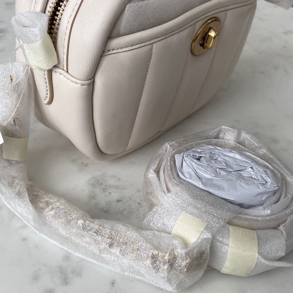 Coach Quilted Leather Camera Bag, Chalk/White, NWT - Picture 10 of 16